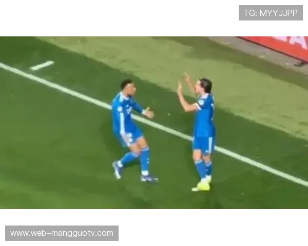 年轻球员闪光：卡雷拉斯穿裆射门打破僵局的意义